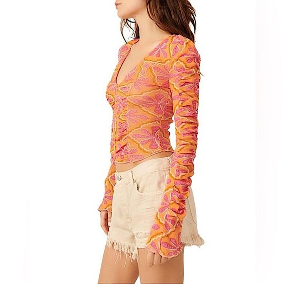 Free People NEW Through the Meadow Mesh Ruched Sleeve Top Size Small Orange/Pink - Picture 2 of 14
